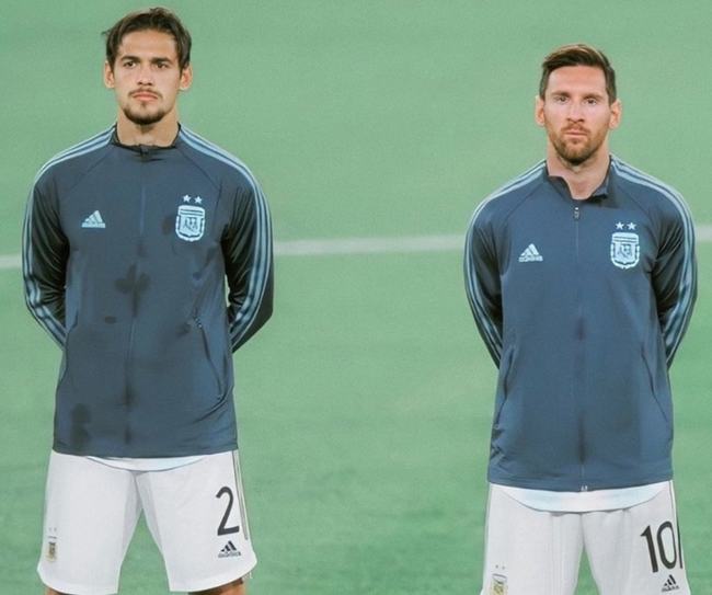 佩林：斯帕莱蒂正努力在技术层面带来新的概念，他非常细致（佩林：斯帕莱蒂致力于在技战术层面引入新理念，且极为细致）