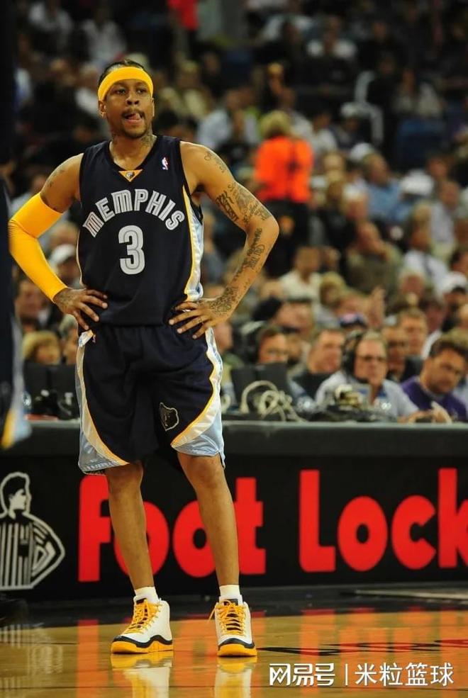 格纳布里：凯恩在防守中表现出色，进球归功于球队定位球教练（格纳布里称赞凯恩防守出色：进球功劳属于球队的定位球教练）