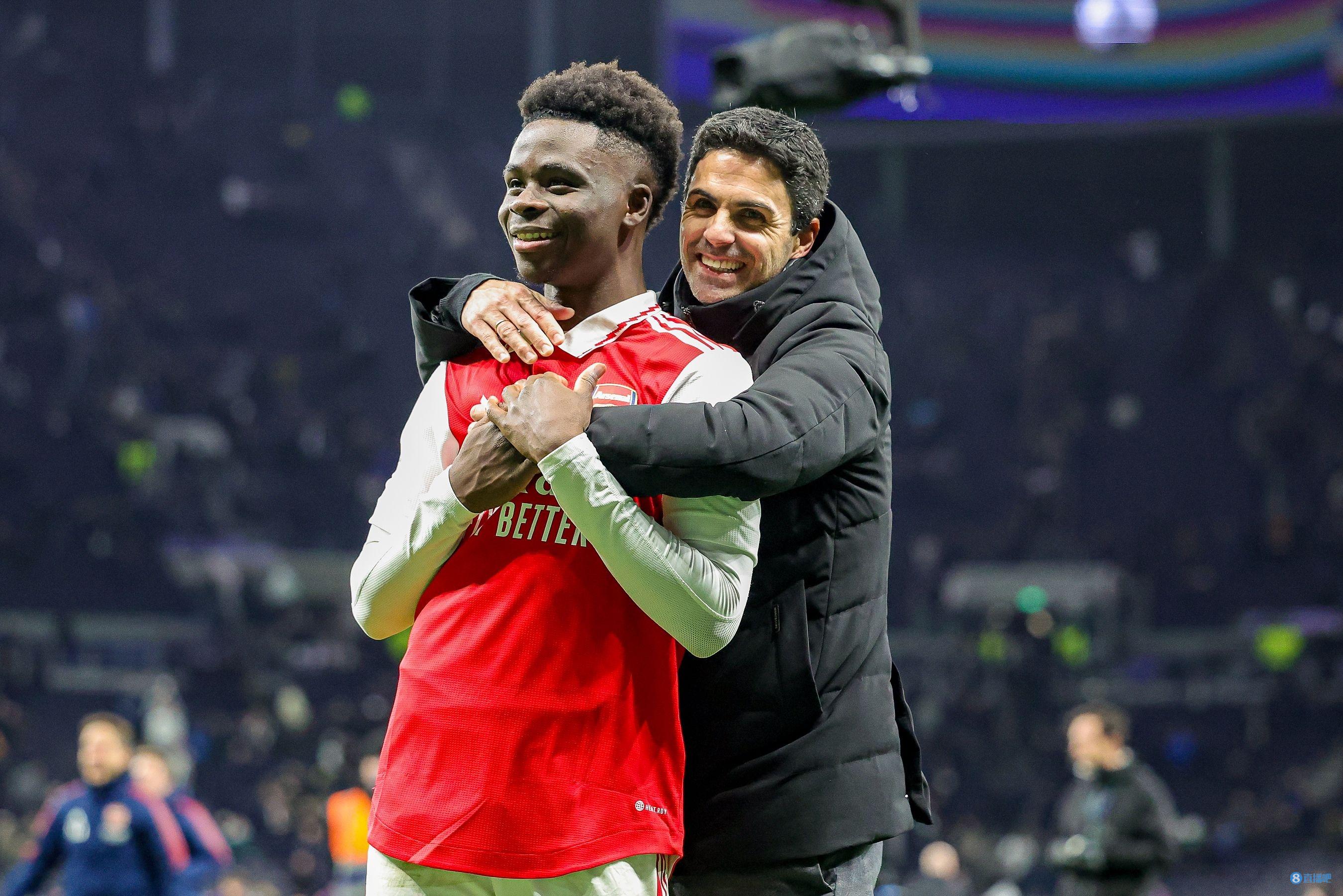 静候足协杯决赛，苏州奥体中心的草皮已换新（足协杯决赛将至，苏州奥体中心草坪焕然一新）