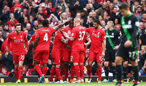 WTT年终总决赛：“莎头”3-2险胜中国香港组合晋级（WTT年终总决赛：“莎头”五局鏖战3-2险胜中国香港组合，惊险晋级）