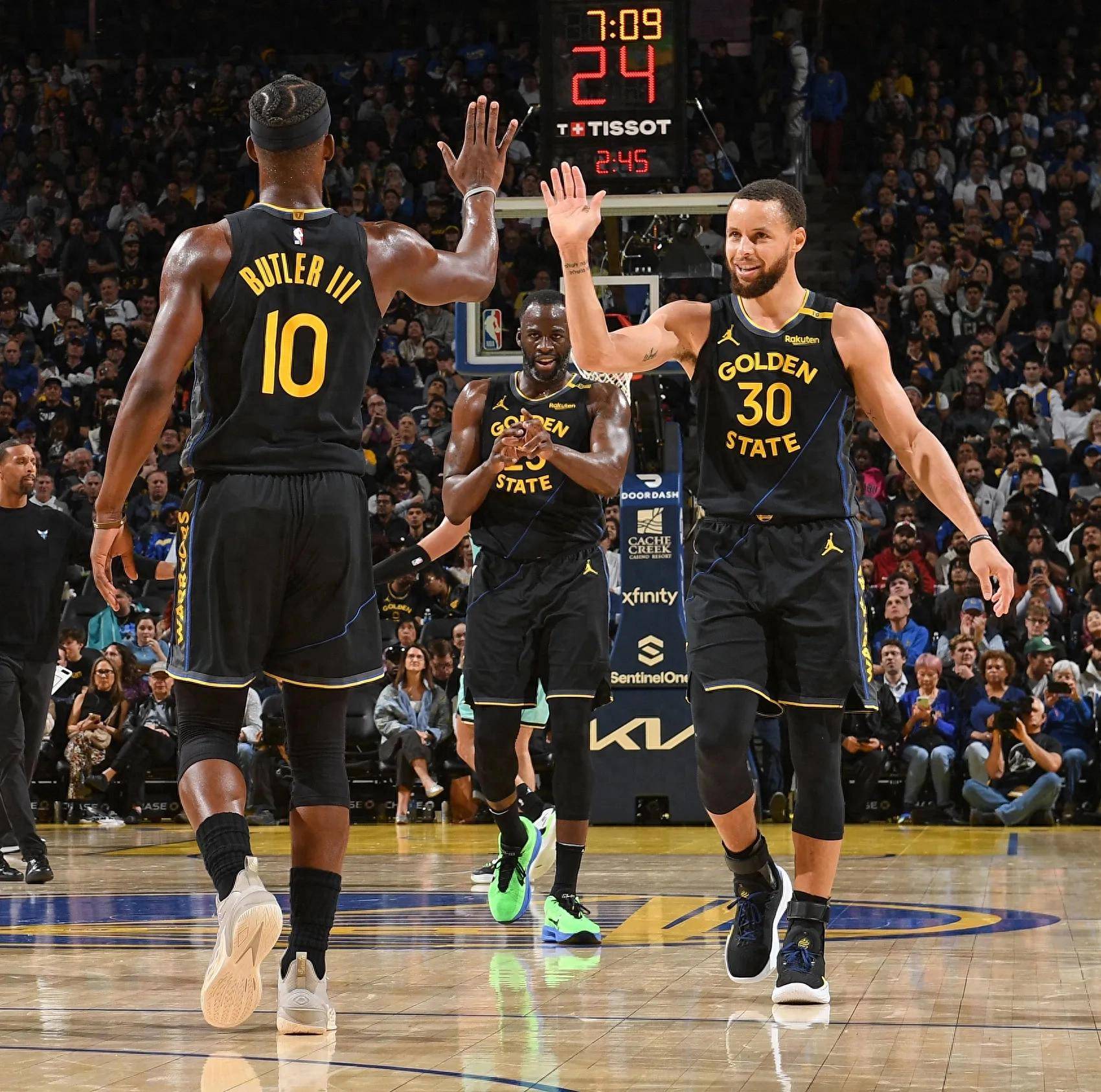 科尔：斯潘塞为勇士注入关键能量，他是球队气质的重塑者（科尔：斯潘塞为勇士注入关键能量，是球队气质重塑的核心人物）