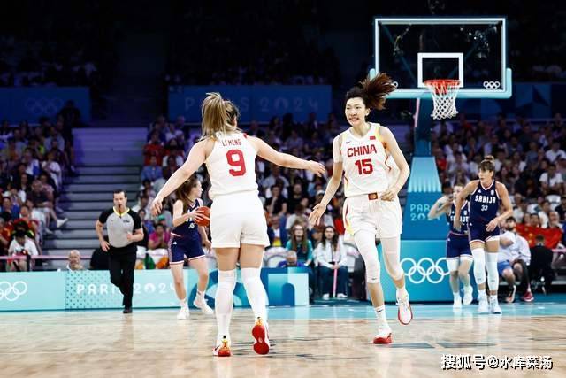 电讯报：曼联已就多纳鲁马的转会与巴黎圣日耳曼展开初步接触（电讯报：曼联与巴黎圣日耳曼就多纳鲁马转会已开启初步磋商）