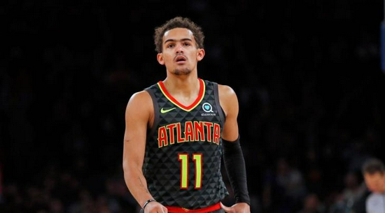 库里一战刷爆纪录！勇士全场沸腾（库里一战打破多项纪录！勇士主场嗨翻天）