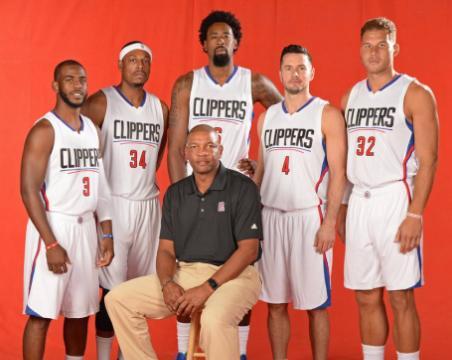 上周末的足球比赛让巴萨球迷心情舒畅（上周末一战让巴萨球迷喜笑颜开）