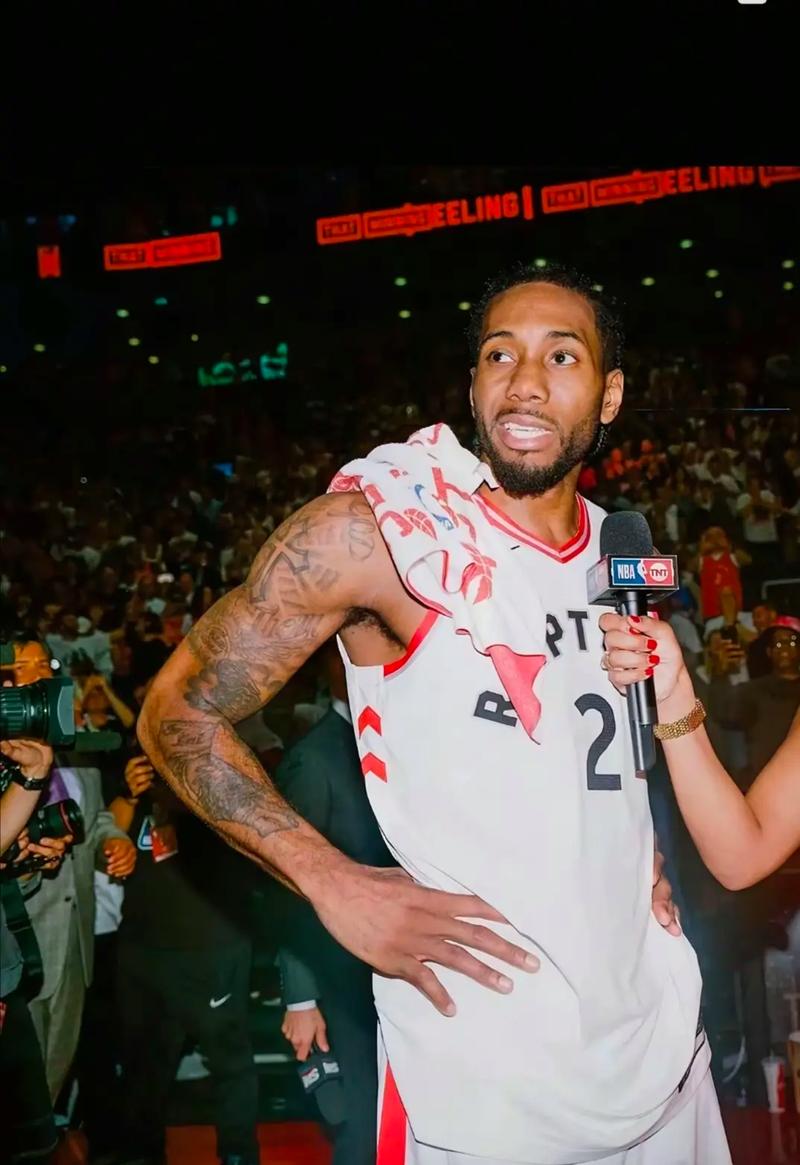 马刺VS骑士：比永博赛季首次先发 搭福克斯+瓦塞尔+尚帕尼+巴恩斯（马刺迎战骑士：比永博赛季首次首发，搭档福克斯、瓦塞尔、尚帕尼、巴恩斯）