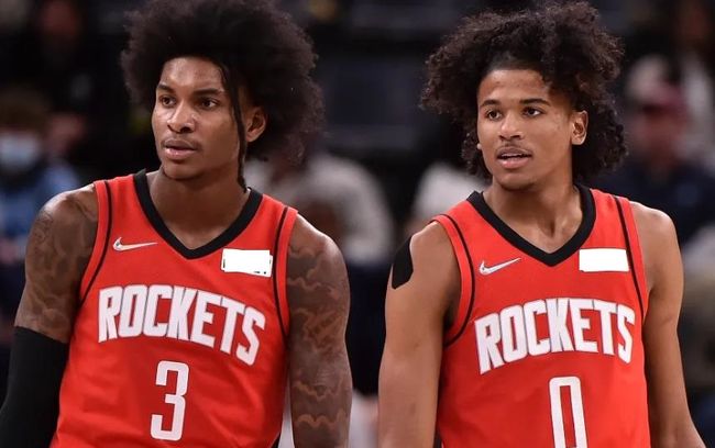 哈登：申京阿门成长显著加上杜兰特加盟，火箭已具备很强竞争力（哈登：申京与阿门进步明显，杜兰特加盟令火箭竞争力大幅提升）