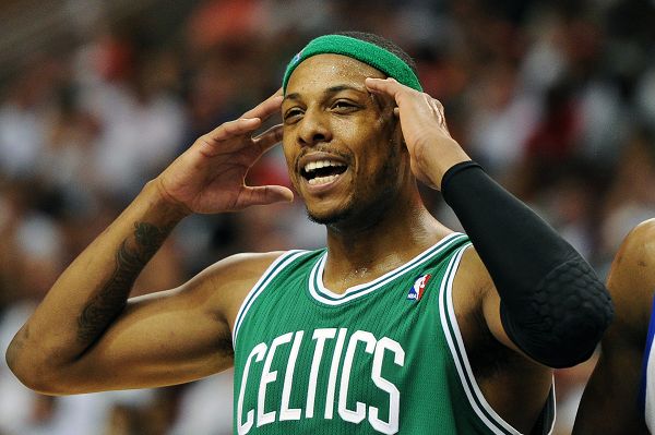 官方：齐达内之子卢卡内收肌受伤，已离开阿尔及利亚队训练营（阿尔及利亚队官宣：卢卡·齐达内内收肌受伤，已退出本期训练营）