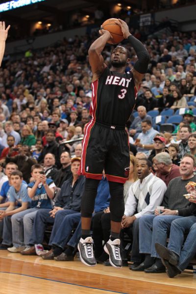 篮球勇士全队战术执行效率提升（勇士全队战术执行效率大幅跃升）