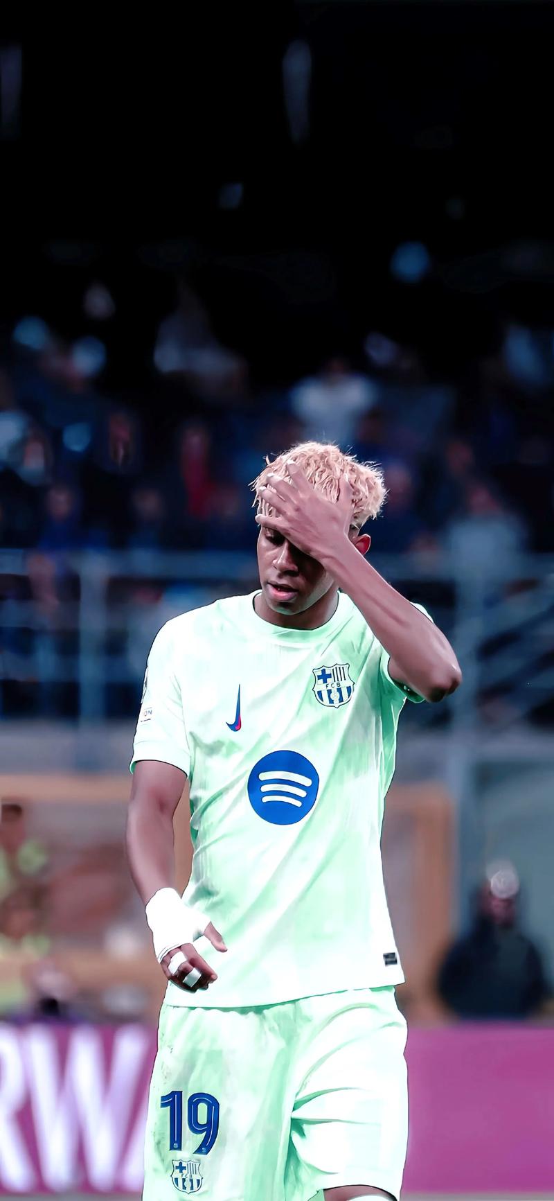 英媒：曼城前高管贝吉里斯坦任内带来4亿净增长，在体育总监里名列第一（英媒：曼城前高管贝吉里斯坦任内净增4亿，居体育总监榜首）