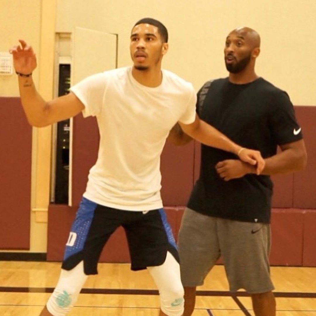 官方：马塔拉佐出任皇家社会主帅，合同签至2026／27赛季（皇家社会官宣马塔拉佐出任主教练，签约至2026／27赛季）