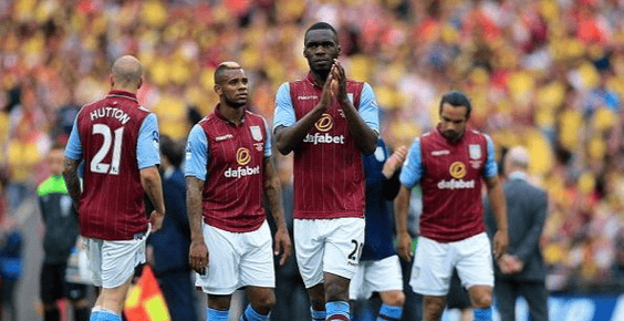 克莱：我希望库里别穿着我的KT11赢独行侠，但他穿就挺棒的了（克莱笑言不想库里穿KT11击败独行侠，但他穿上也很赞）