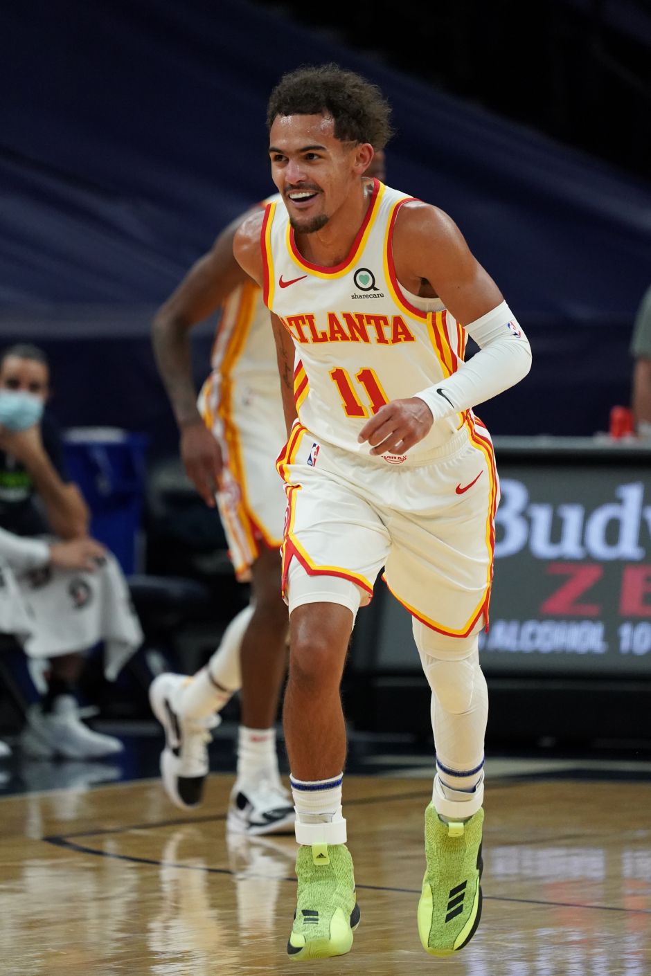 世联赛：中国女排3-2逆转战胜美国女排，知道为什么吗？（世联赛：中国女排3-2逆转美国女排，胜因何在？）