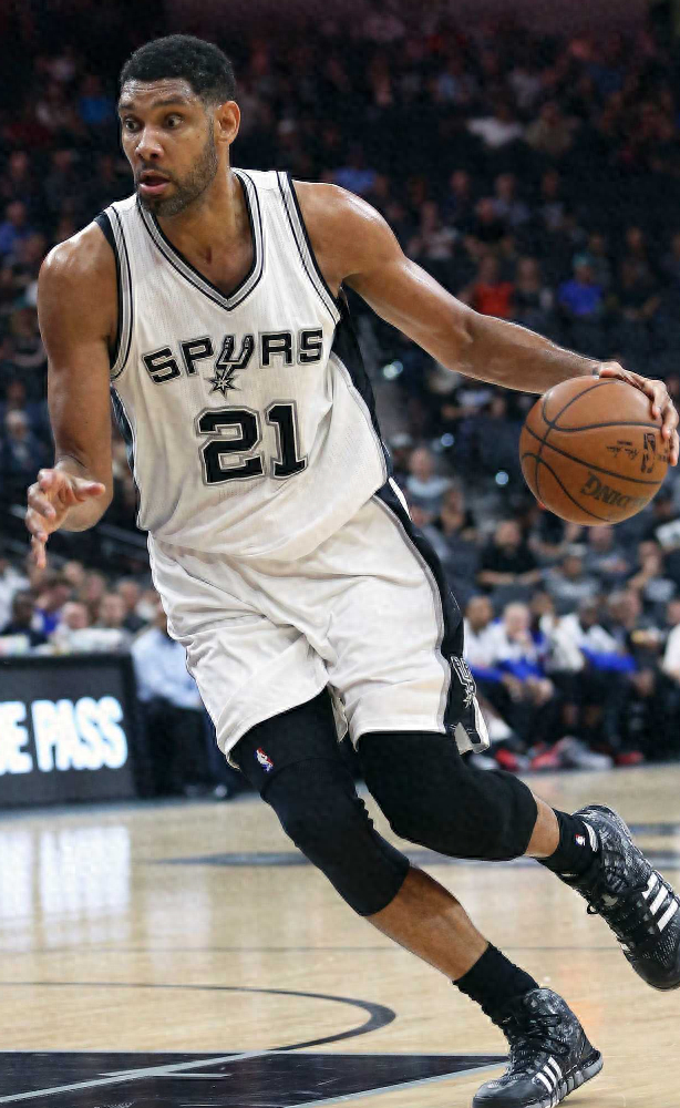 赵鹏：蒋4朱5是国内顶级中卫，但他俩搭配踢亚冠还是太吃力了（赵鹏：蒋4朱5皆属国内顶级中卫，但在亚冠搭档仍显吃力）