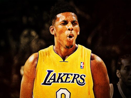 萨56：踢小球队是我们的短板，要以正确的心态全力以赴（萨56：打弱队是我们的不足，必须端正心态全力以赴）