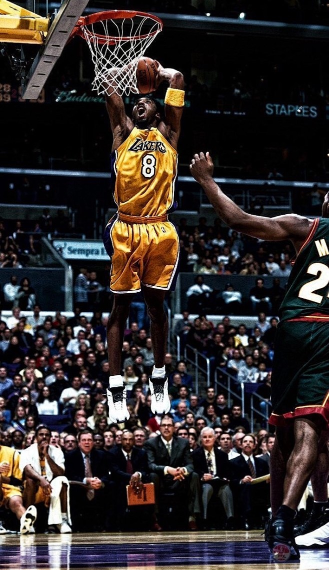 乒乓球混合团体世界杯：中国队取四连胜（中国队在乒乓球混合团体世界杯豪取四连胜）