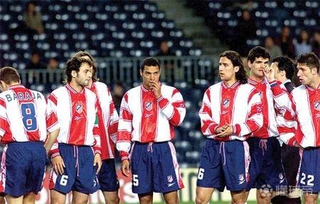 丹布：刚来国米劳塔罗踢球很自私，但现在他是完全的团队球员（丹布：劳塔罗初到国米踢得偏独，如今已成长为彻底的团队型球员）