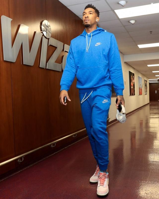 巴萨本赛季13次射门中框，与拜仁、米兰并列五大联赛球队最多（巴萨本季13次射门中框，和拜仁、米兰并列五大联赛之最）