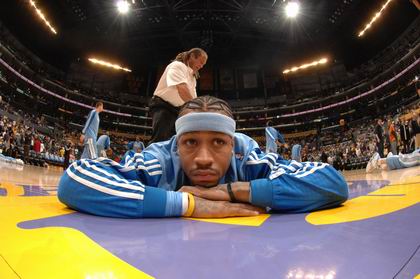 欧冠92年改制后戴帽数前10：梅西、C罗8次第1，姆巴佩5次第4（欧冠改制以来帽子戏法前十：梅西、C罗各8次并列第一，姆巴佩5次位列第4）