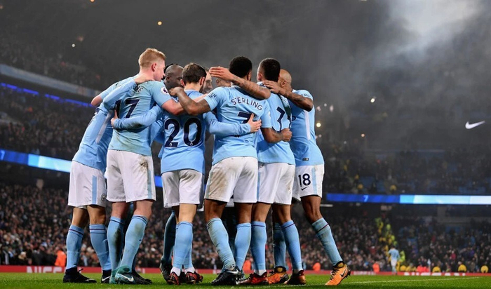 科克：不管踢几分钟都要发挥重要作用，接受分配给自己的角色（科克：无论出场多久都要贡献价值，服从球队角色安排）